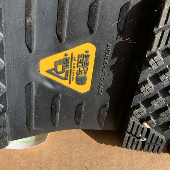 ACE Work boots/ steel toe/ anti slip WORN ONCE to try on - Picture 4 of 6